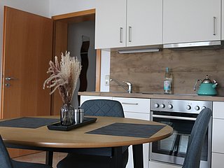 Wohnzimmer mit Küchenzeile