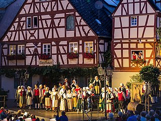 Mittelalterlicher Marktplatz - Ort der Handlung